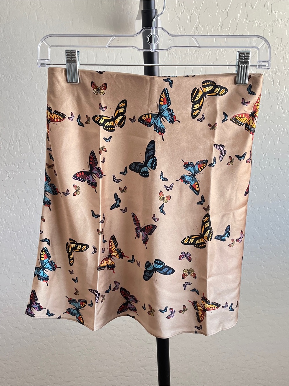 Cami NYC Aviva Butterfly Print Silk Charmeuse Beige Mini Skirt - Picture 9 of 11